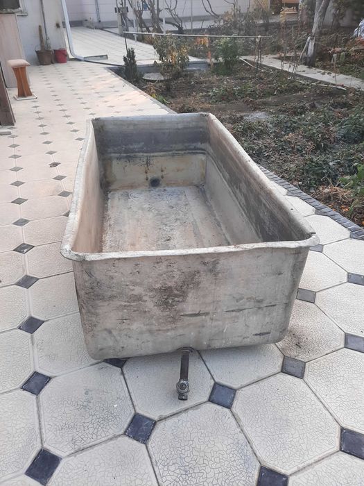 Емкость 500 на литров из пищевого алюминия