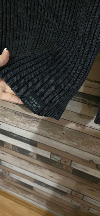 Calvin Klein S/M- мъжки пуловер (х-588)