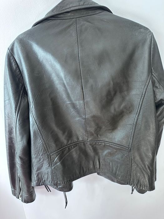 Кожено яке Mango