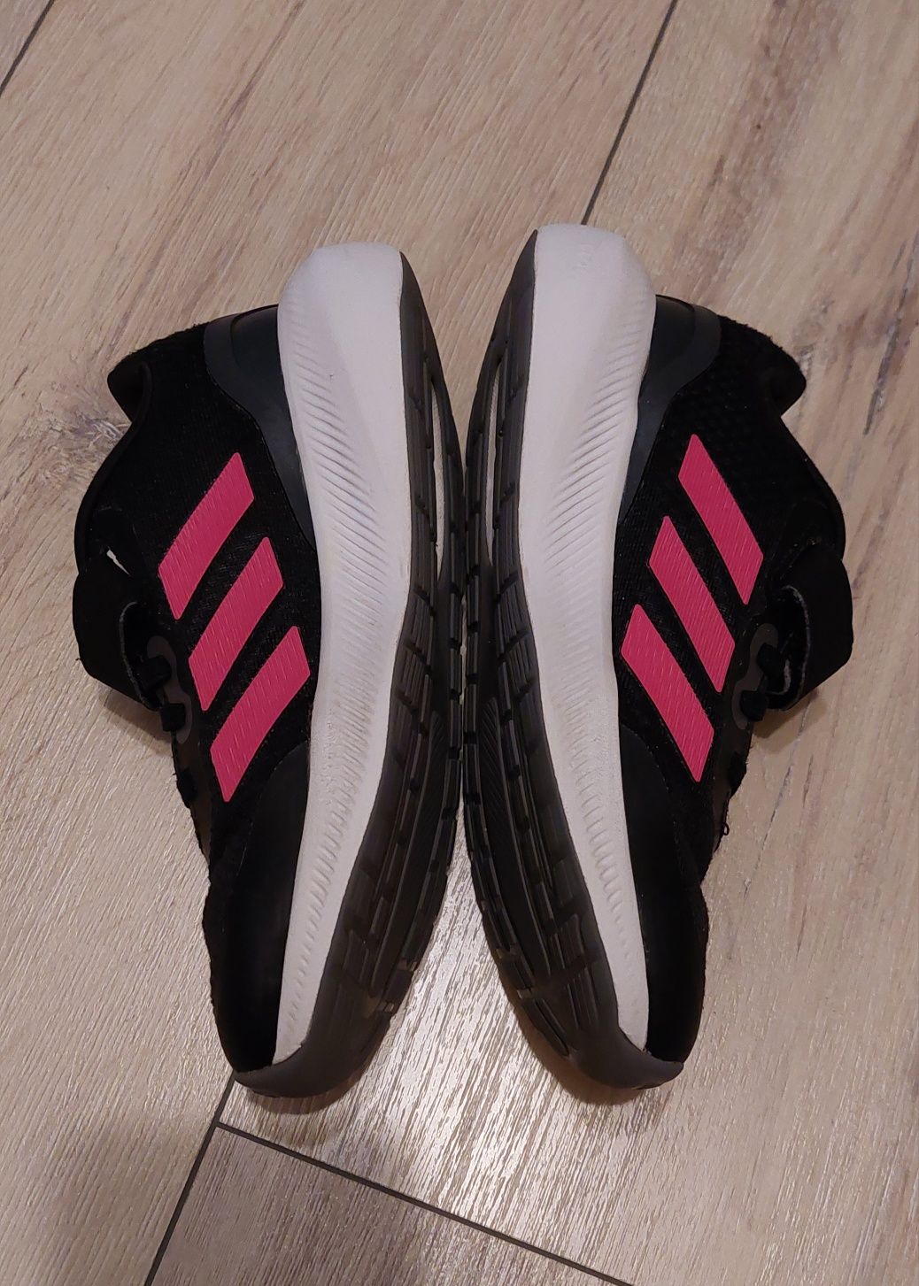 Детски маратонки Adidas - 33 размер