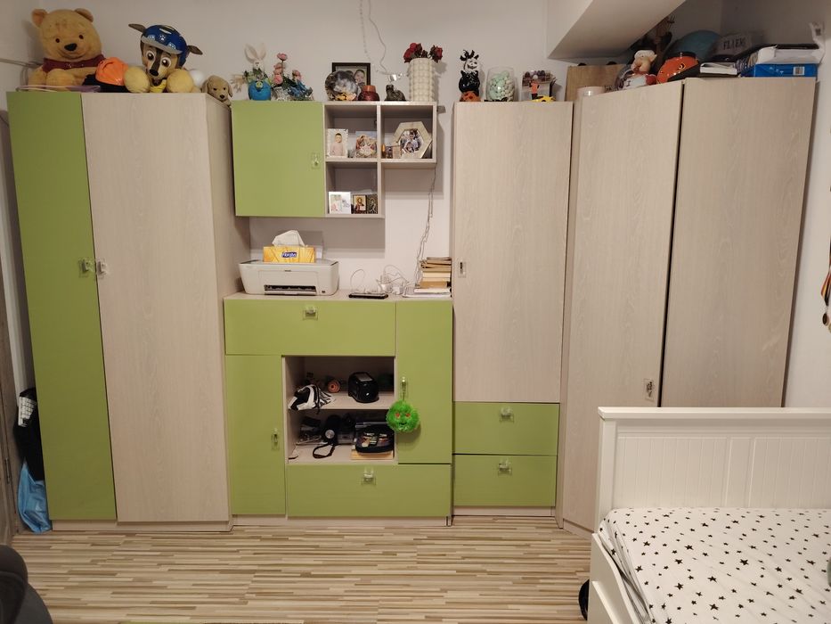 Vând mobila tineret