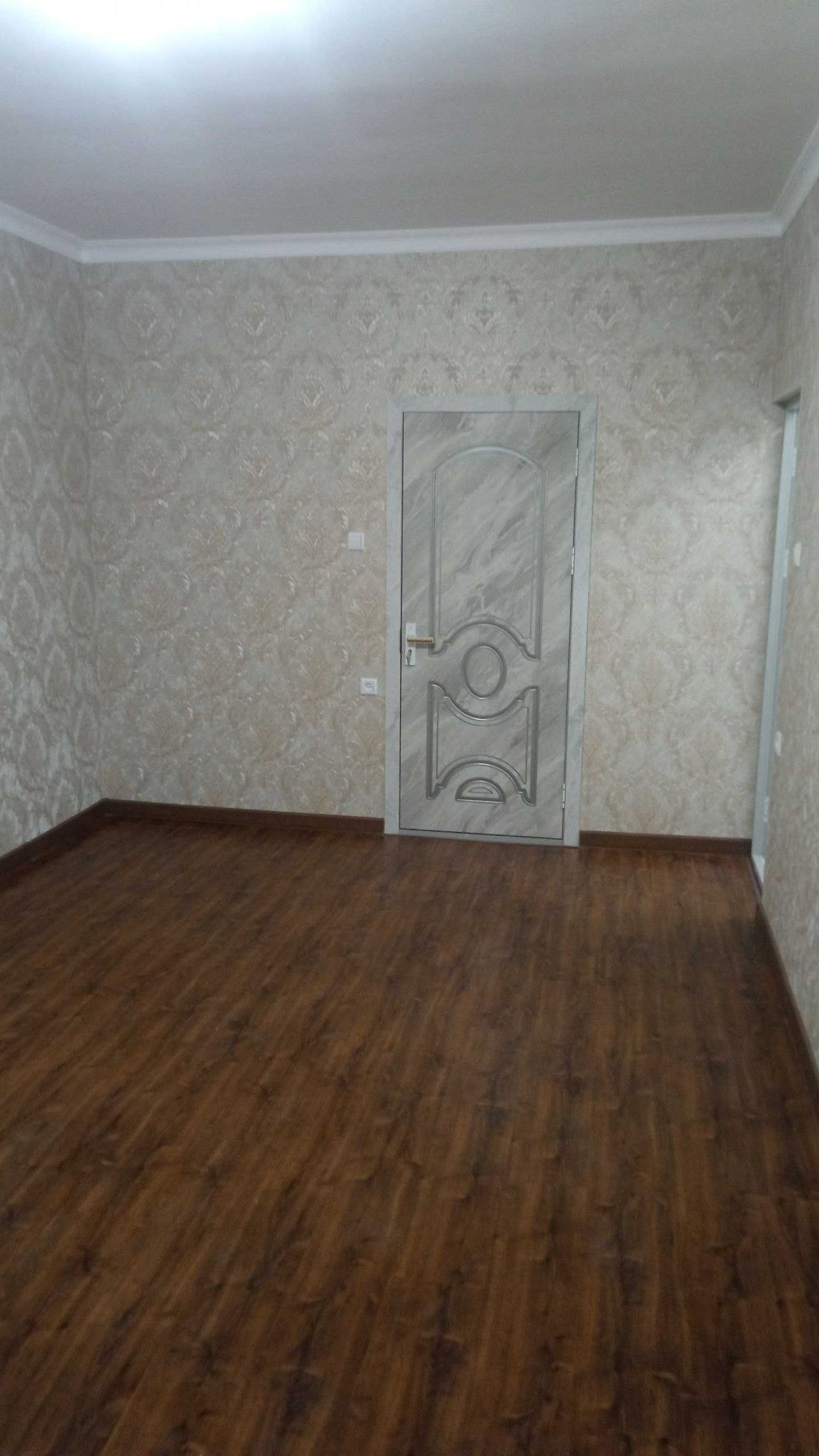 Продаётся квартира Юнусабад 11 квартал Мега  метро 2/2/4