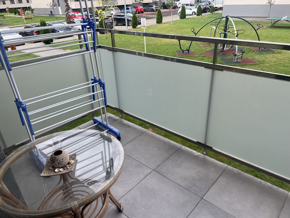 Vand apartament cu doua camere tip studio