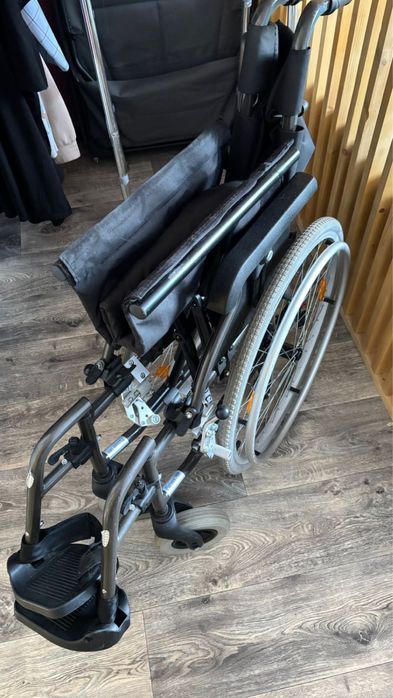 Коляска инвалидная новая