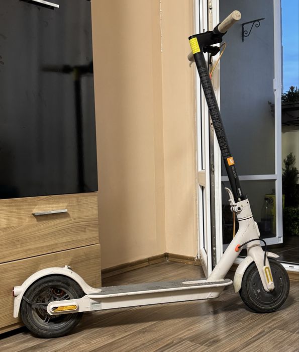 Електрическа тротинетка Xiomi Electrik Scooter 3- Grey