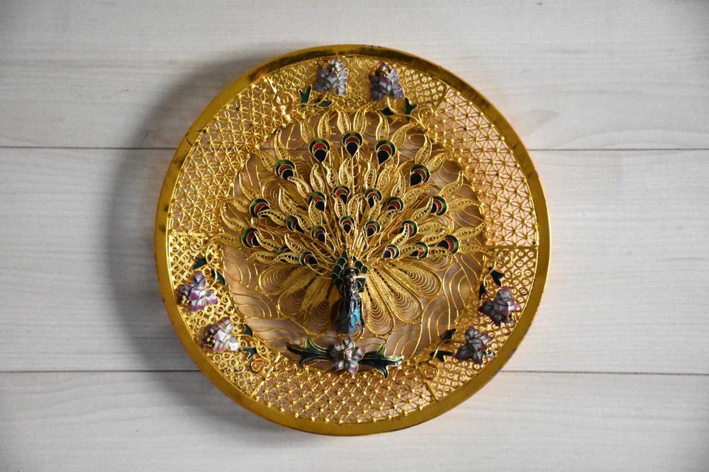 disc decorativ auriu/paun