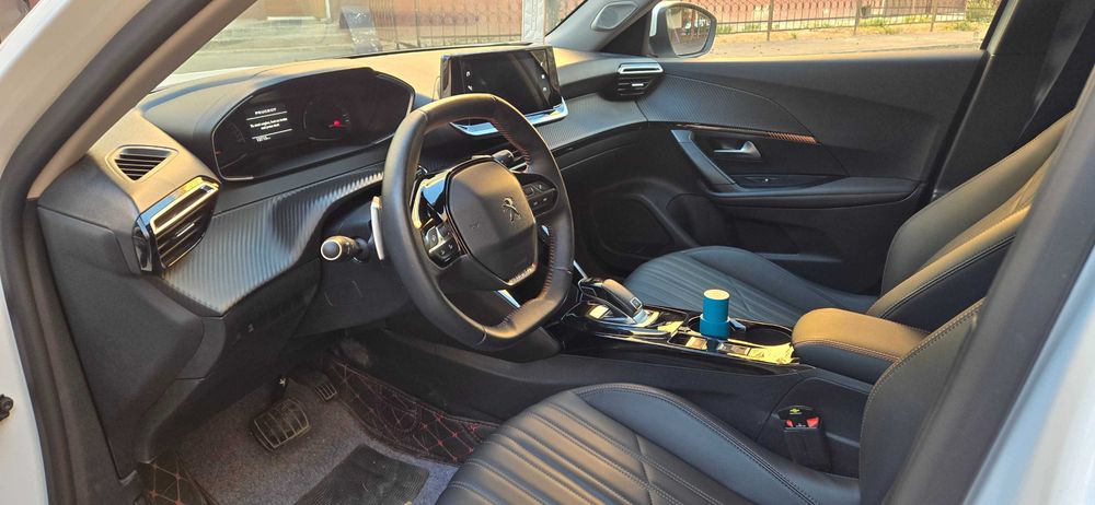 Peugeot 2008  БЕНЗИН