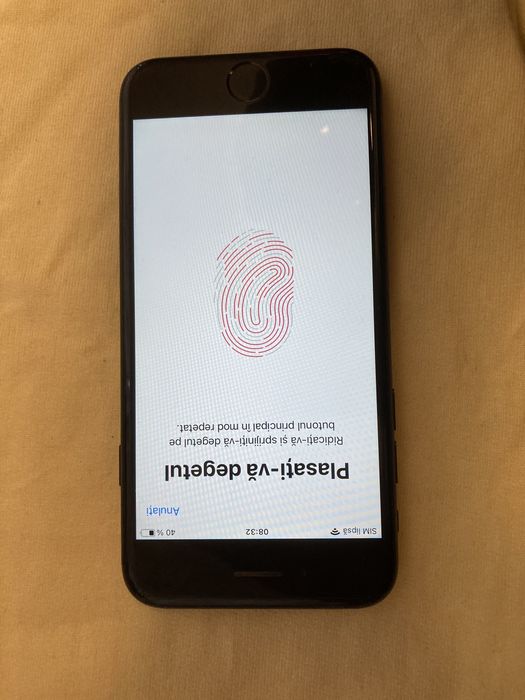 Iphone 7 defect. De piese. Placa fara cont.