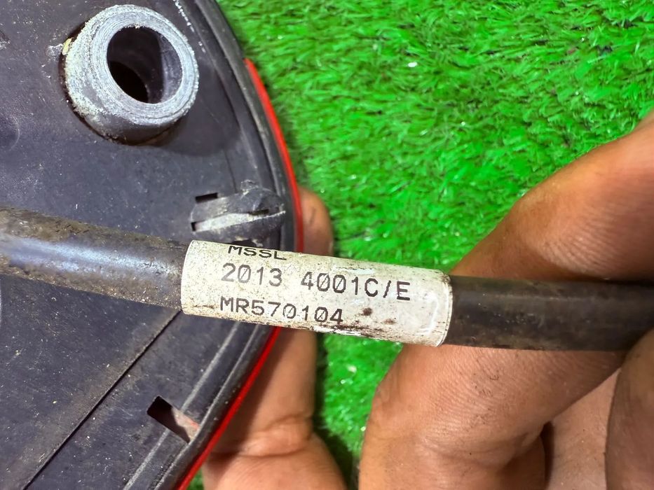 OGLINDA STANGA 5 PINI OPEL ZAFIRA C 2013 2.0 DIESEL monovolum MPV  COD OEM MR570104 13354646 2011-2019