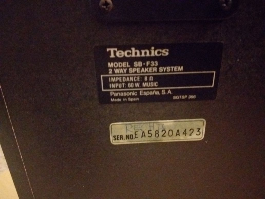 Boxe Technics sb-f33 8ohmi 60wmax. impecabile. Vezi descrierea.