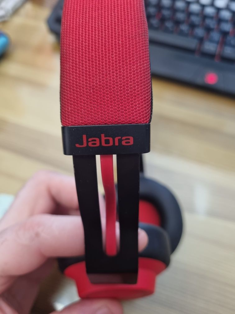 Безжични слушалки Jabra move
