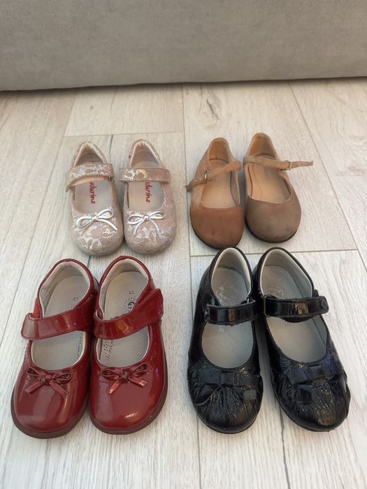 Lot sandale marime 23-24