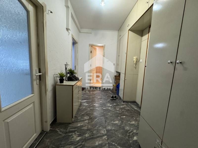 Продава се Двустаен апартамент в Силистра, Център - 68 кв.м за 1556 €/кв.м - Снимка #7