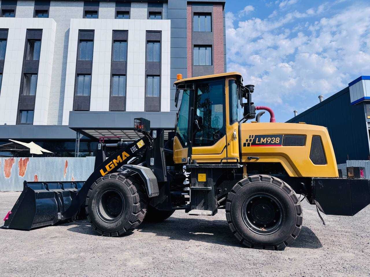Фронтальный погрузчик Lugong LM938 1.2 куб