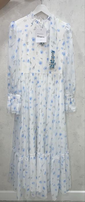 Платье, новая, вообще не носили