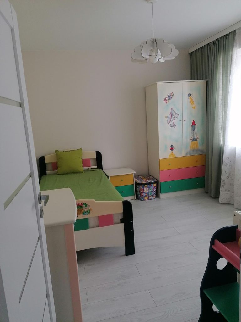 Дава се под наем Тристаен апартамент в София, Бенковски - 90 кв.м за 700 € - Снимка #3