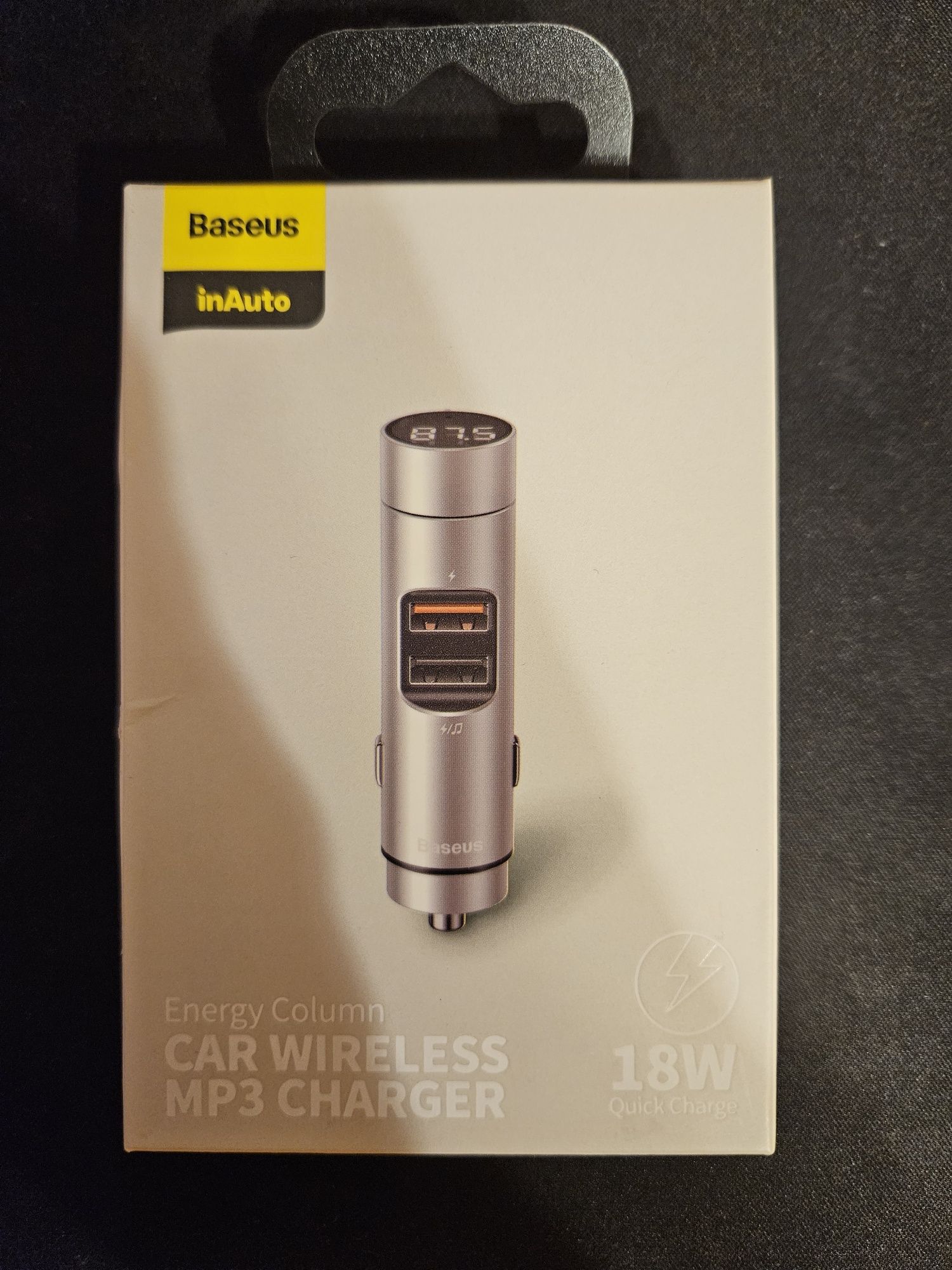 FM трансмитер и зарядно за кола с Bluetooth и 18W Quick Charge