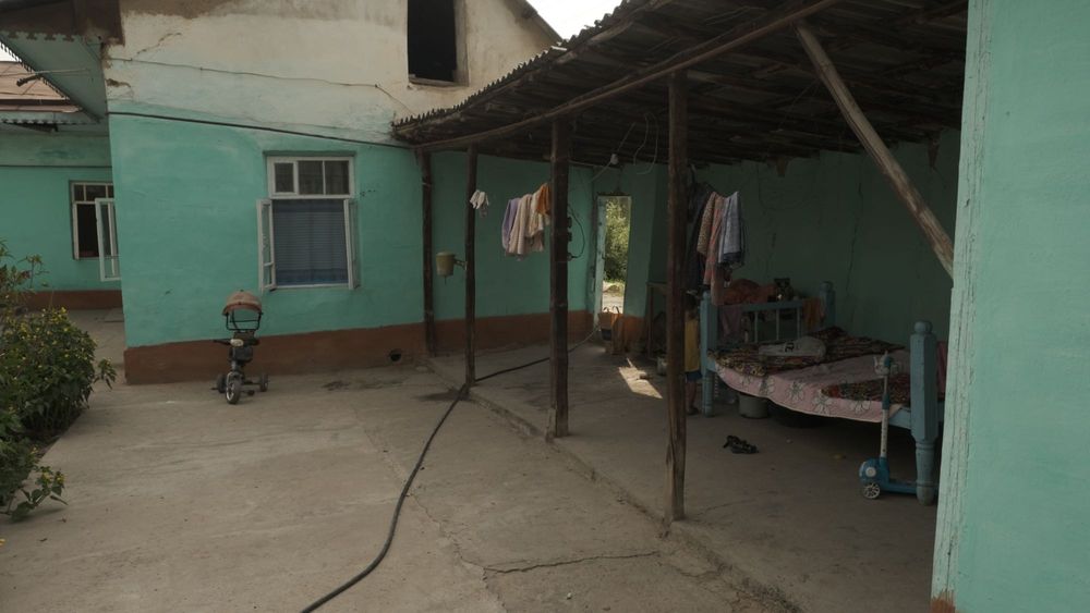 Ховли Уй сотилади! Ойим Ихлос кучаси