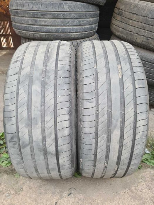 Продам два баллона летней резины 225  45 R 17