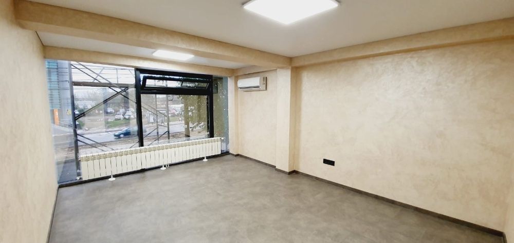 Birou de inchiriat-Et.1-Strada Brailei-Vis-a-vis de ING-Aprox.20m2