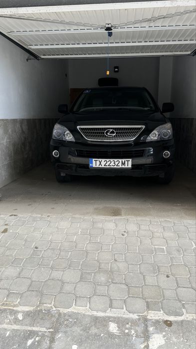 Гараж в жилищна сграда