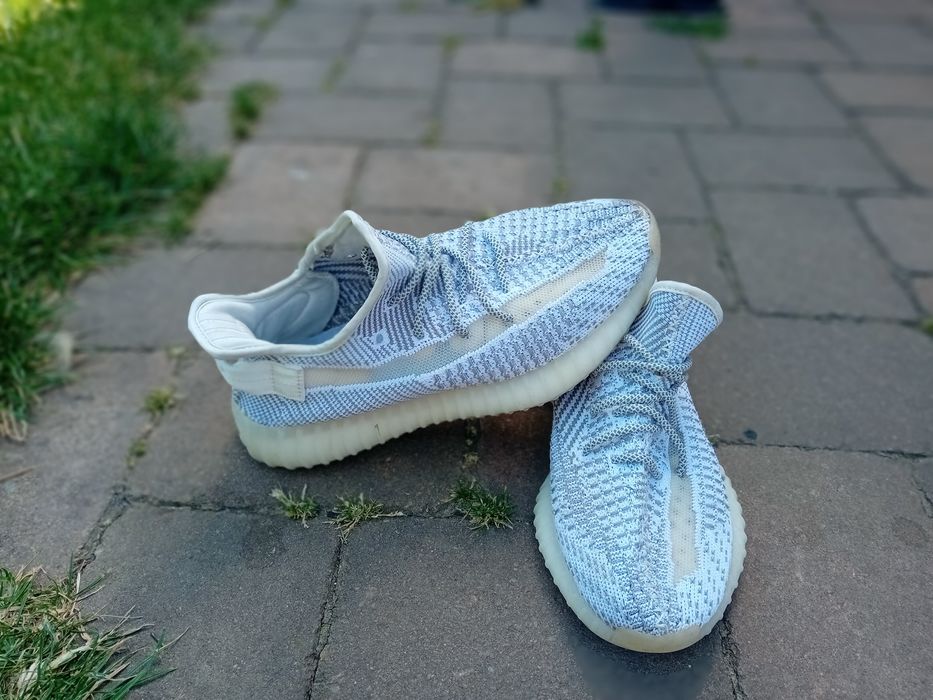 Vand Yeezy 350 reflectiv