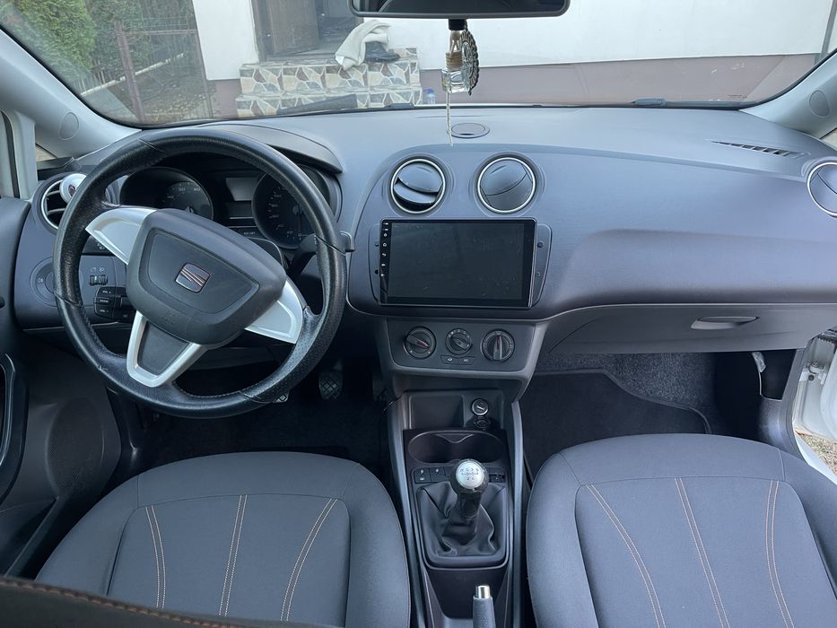 Seat ibiza 2011 1.2 benzina