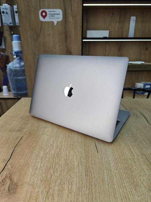 MacBook Air 13 | Core i3 | SSD 256Gb | 8Gb ОЗУ | 2020