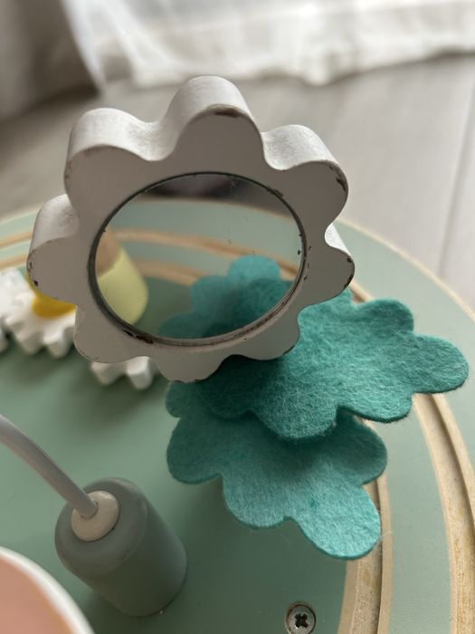 Дървена детска маса с активности Garden Janod