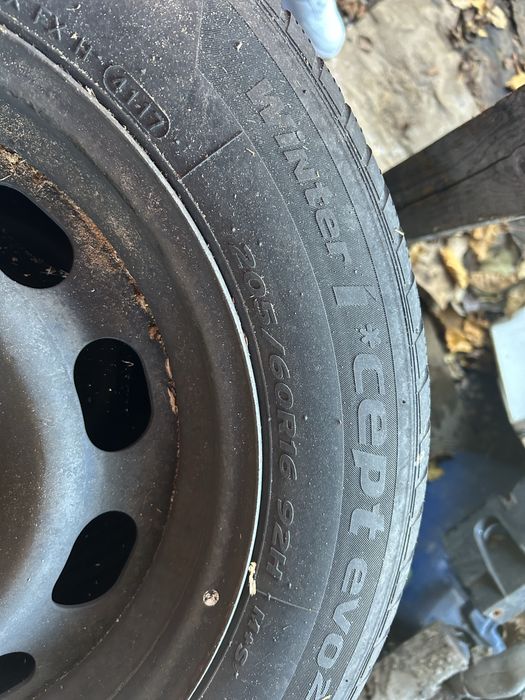 Cauciucuri de iarna Hankook 205/60/R16