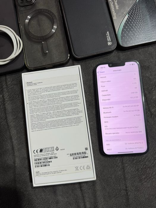 Iphone 13 / 256gb liber retea la cutie impecabil achizitionat de nou