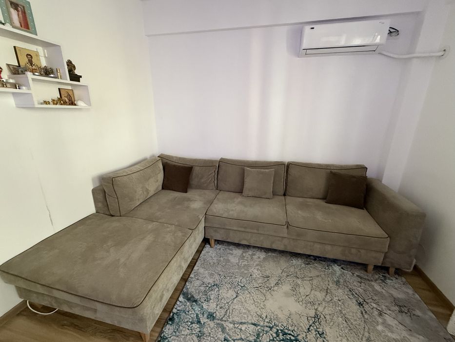 Colțar extensibil cu ladă de depozitare – stare foarte bună