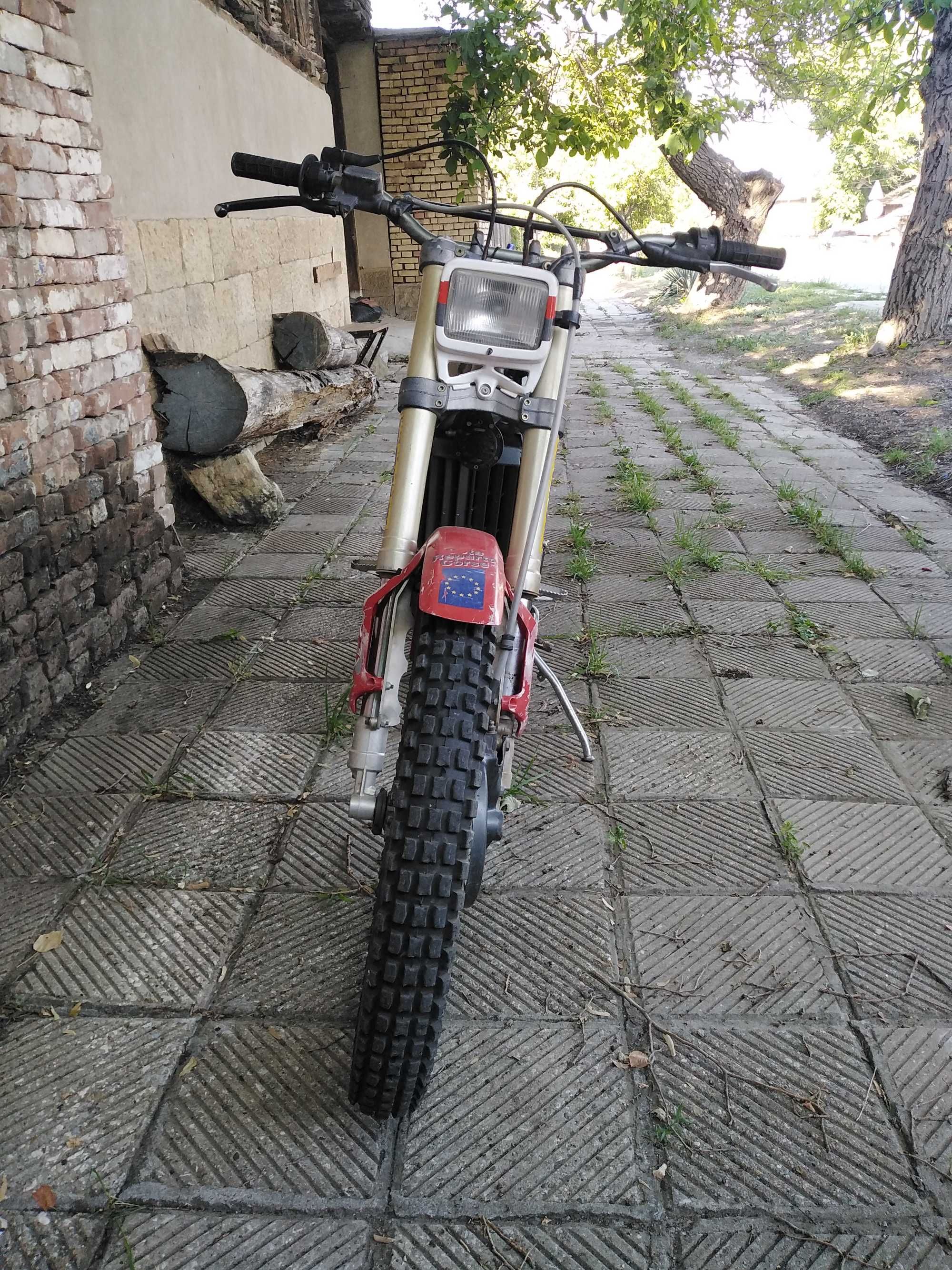 Продавам Beta 260