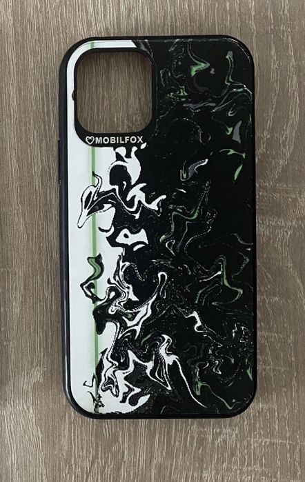 1 husă mobilfox compatibit doar pentru   iPhone 12