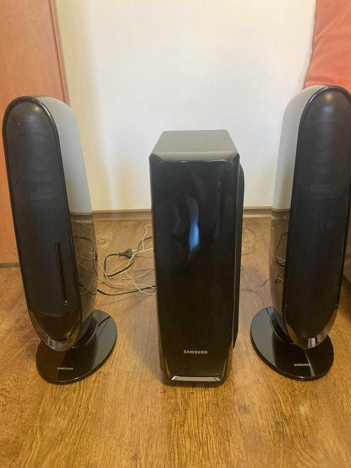 Samsung Stereo System + DVD RTS-HE 10