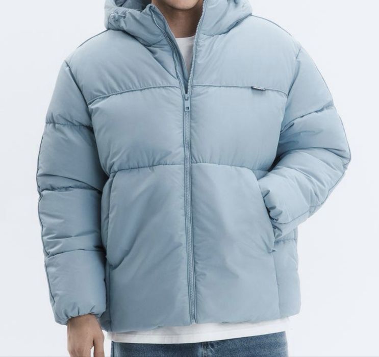 Куртка мужской. Абсолютно новое. Размер не тот. Пишите, договоримся ..