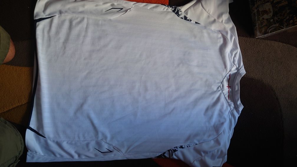 Англия Umbro XL genuine t shirt