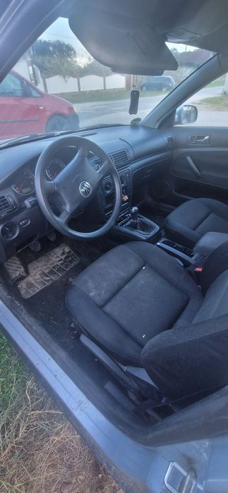 Продавам на части Volkswagen pasat 5 1.6 бензин