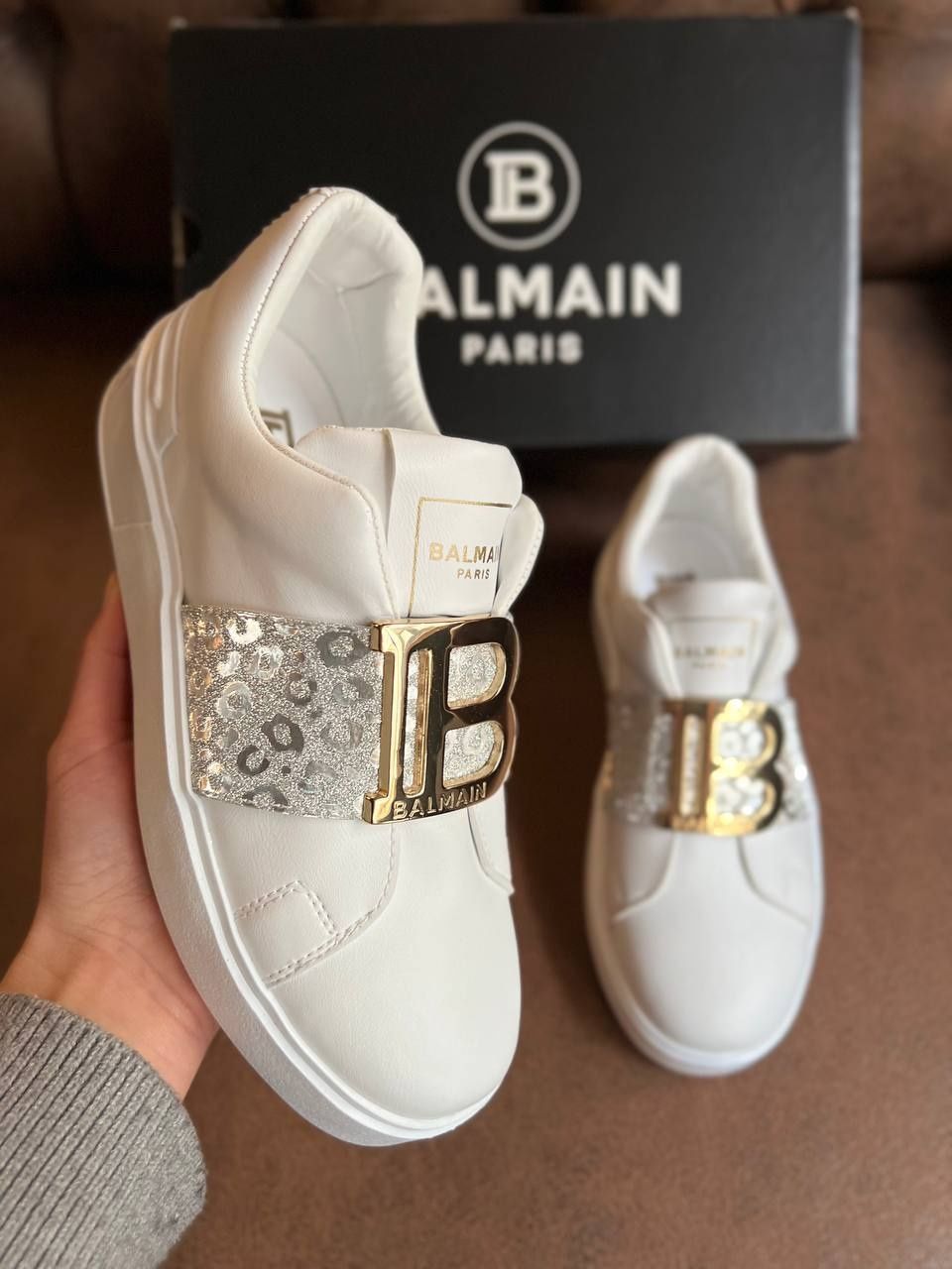 Adidasi dama Balmain