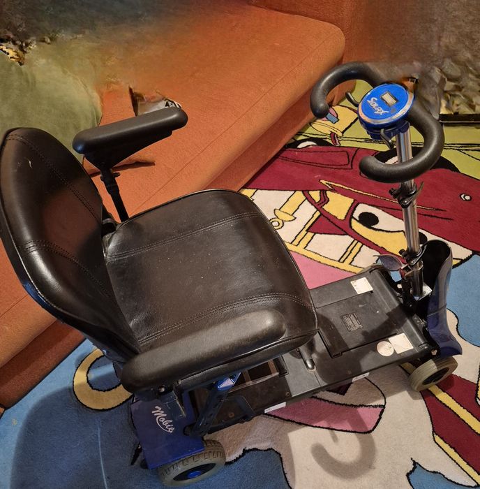 Carucior, scuter, electric pentru persoane cu dizabilități