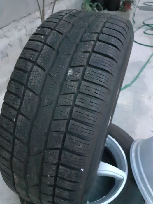 Vând jante BMW pe 16 și 2 anvelope 225 55 16