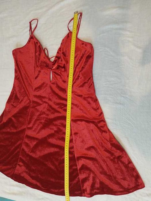 Rochie roșie bretele