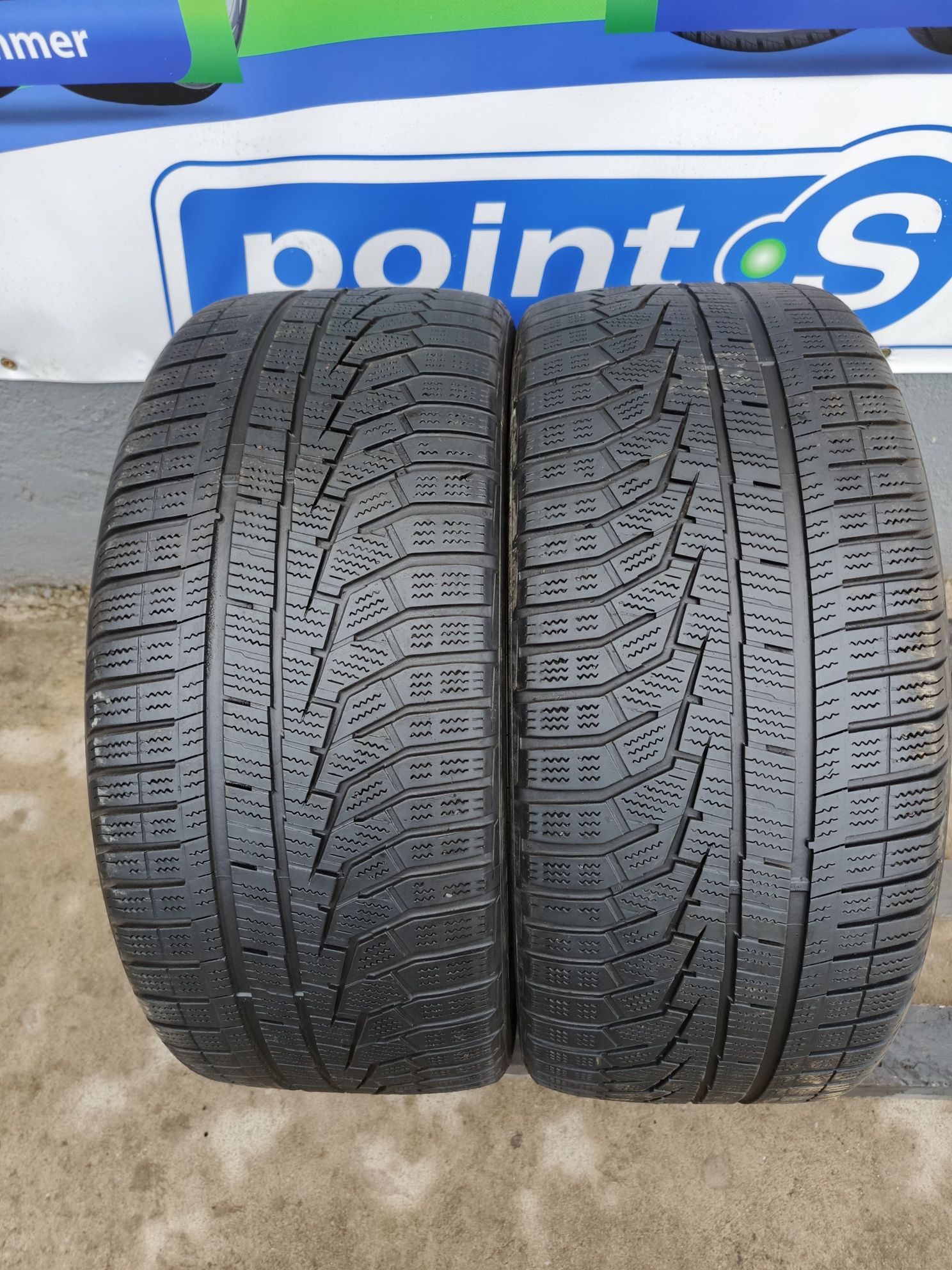 235.40.19 Hankook M+S Second-hand