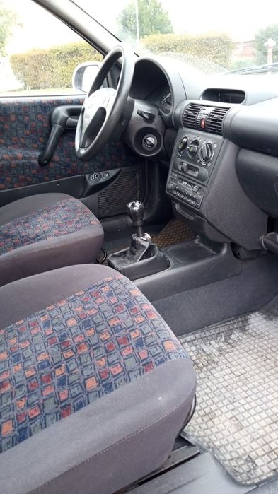 Opel CORSA b 1.2 benzina din anul 2000