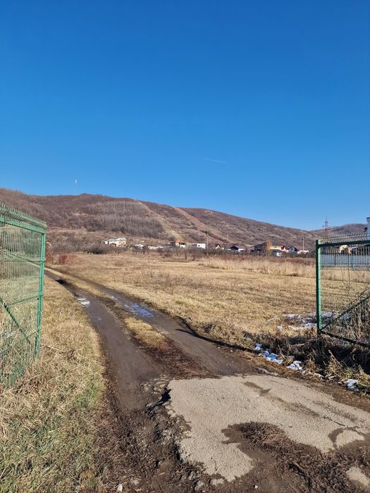 Aninoasa, cartier rezidential LA VISINI 1015 mp