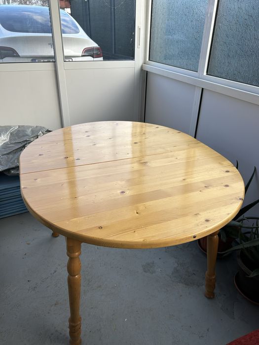 Трапезна маса ( Масивна )