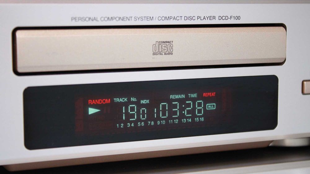 Sistem audio Denon,2x60W,cd player,FM,telecomanda,boxe.