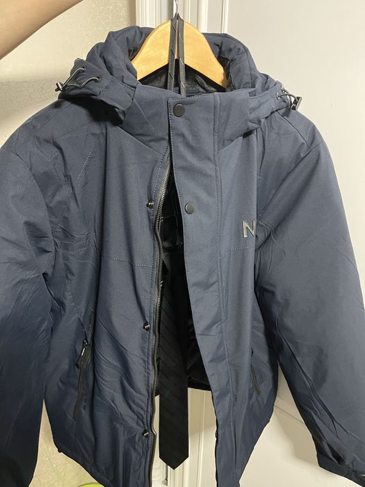 Продам куртку на подростка