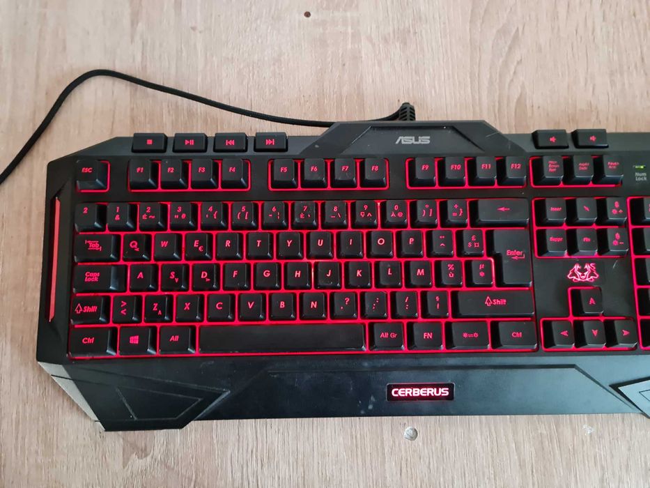 tastatura asus cerberus