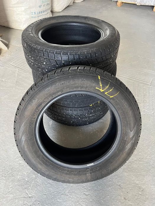 Продам резину зимнюю Triange 215/60 R16